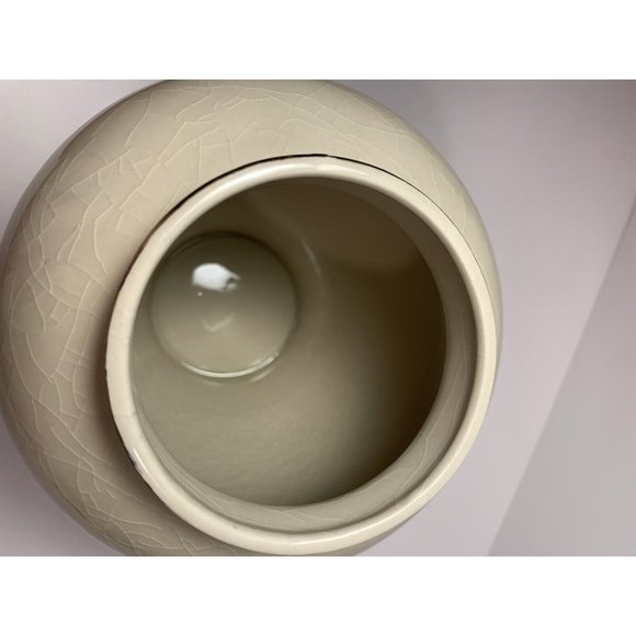 Vintage Vase Cream Flowers Gold Trim Japan - Picture 5 of 11